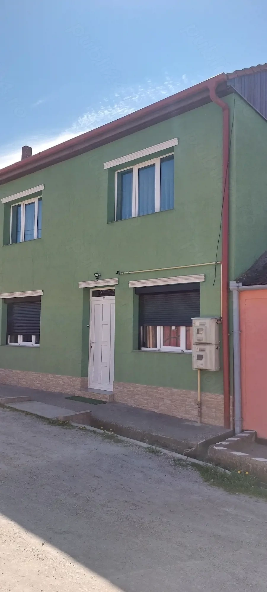 Vand casa cu etaj, strada Nistrului Oradea 