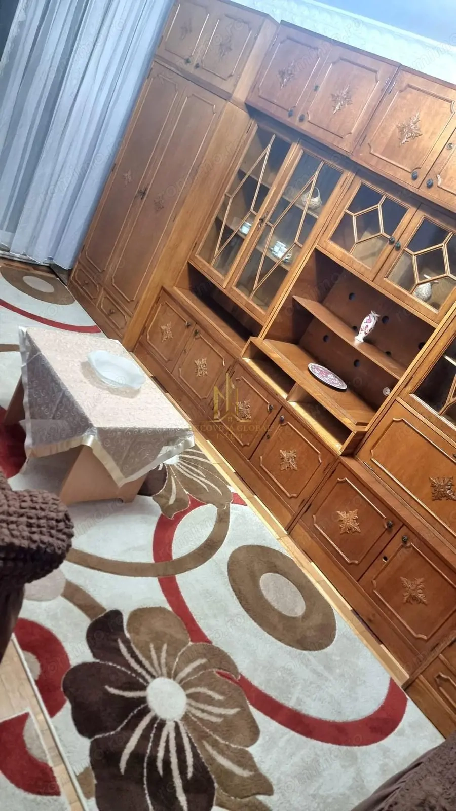 Apartament 3 camere decomandate, Obcini – poziție excelentă, etaj 1.