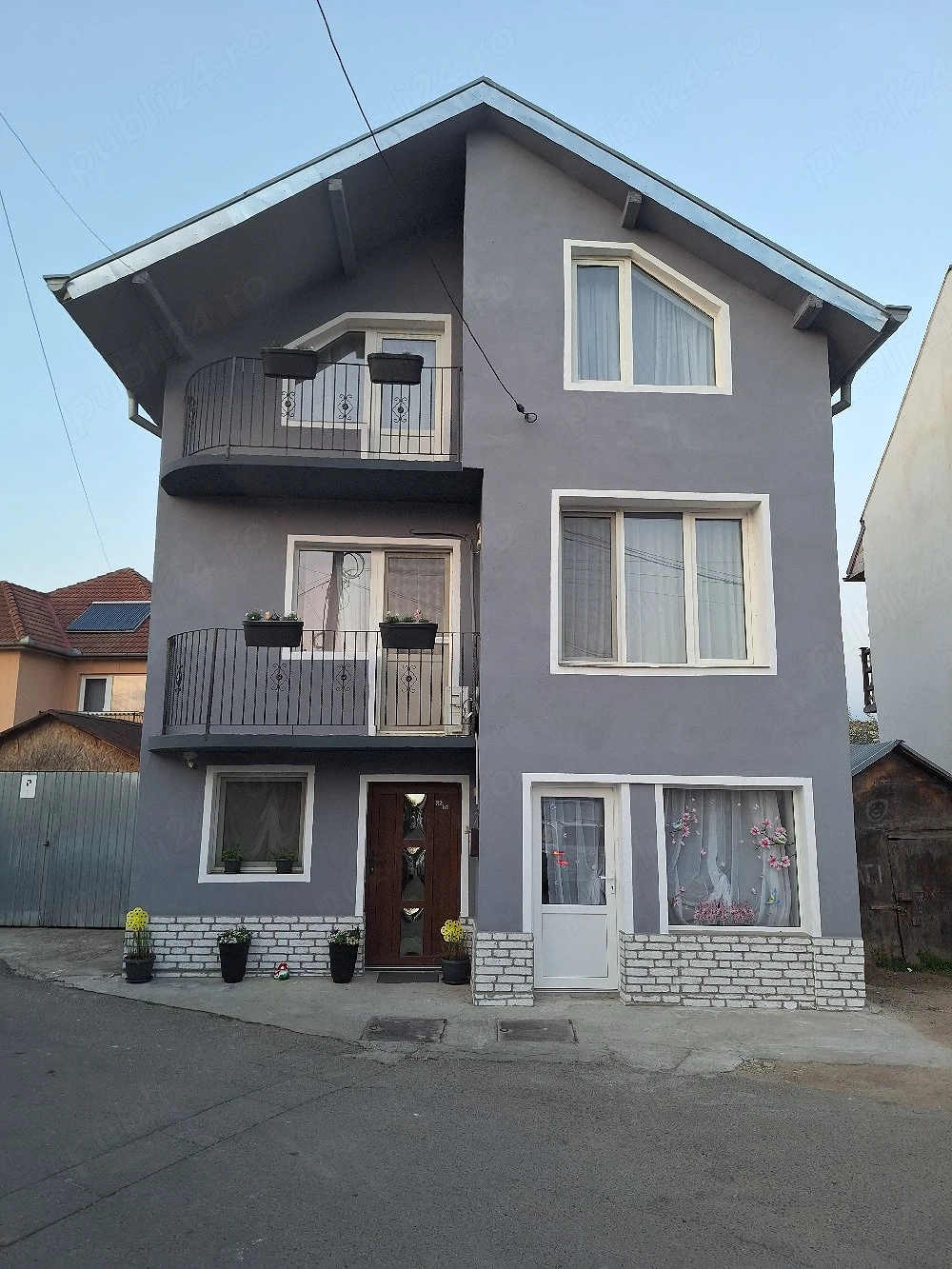 casă de vânzare 