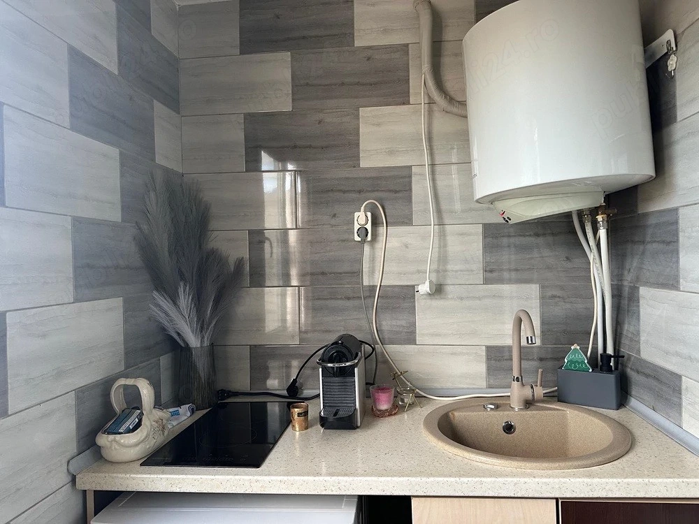 Garsoniera de vanzare