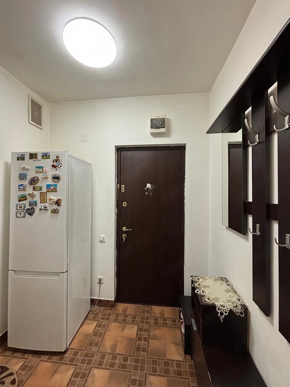 Apartament cu 2 camere 