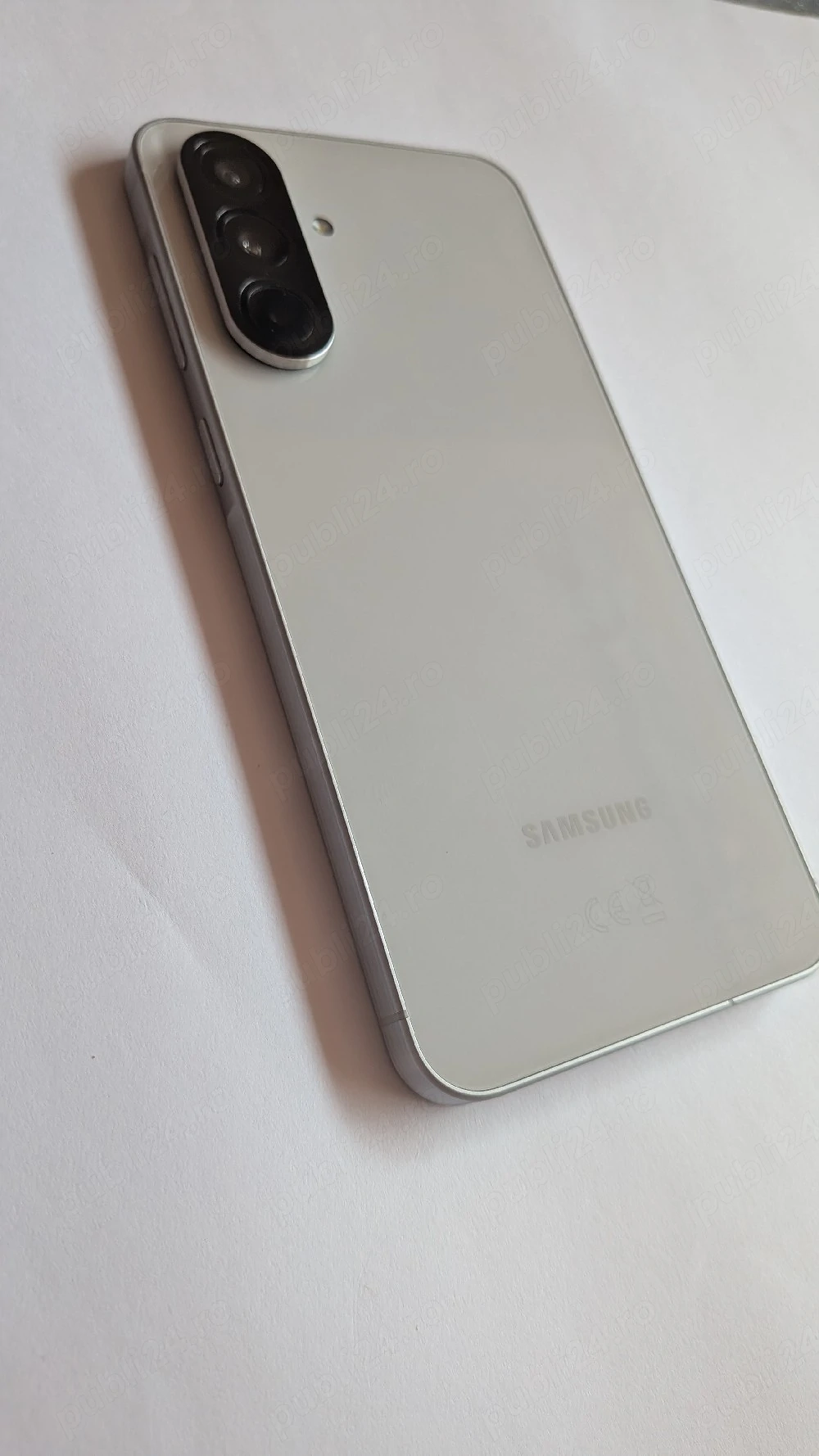 Samsung a56 128 gb 8 gb RAM 