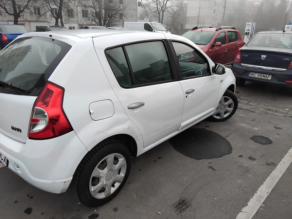 Dacia Sandero 1.4 benzina Bacau
