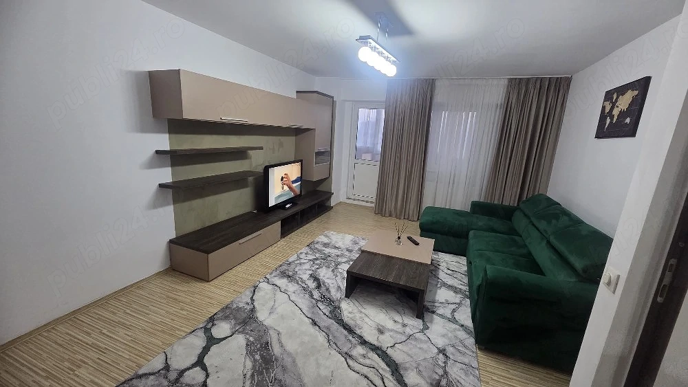 Închiriez garsoniera 42 mp, zona Ghica