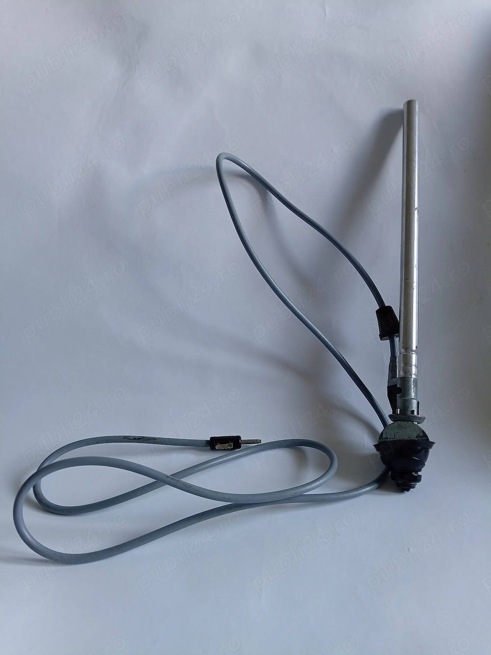 Antenă radio telescopică pentru mașini retro