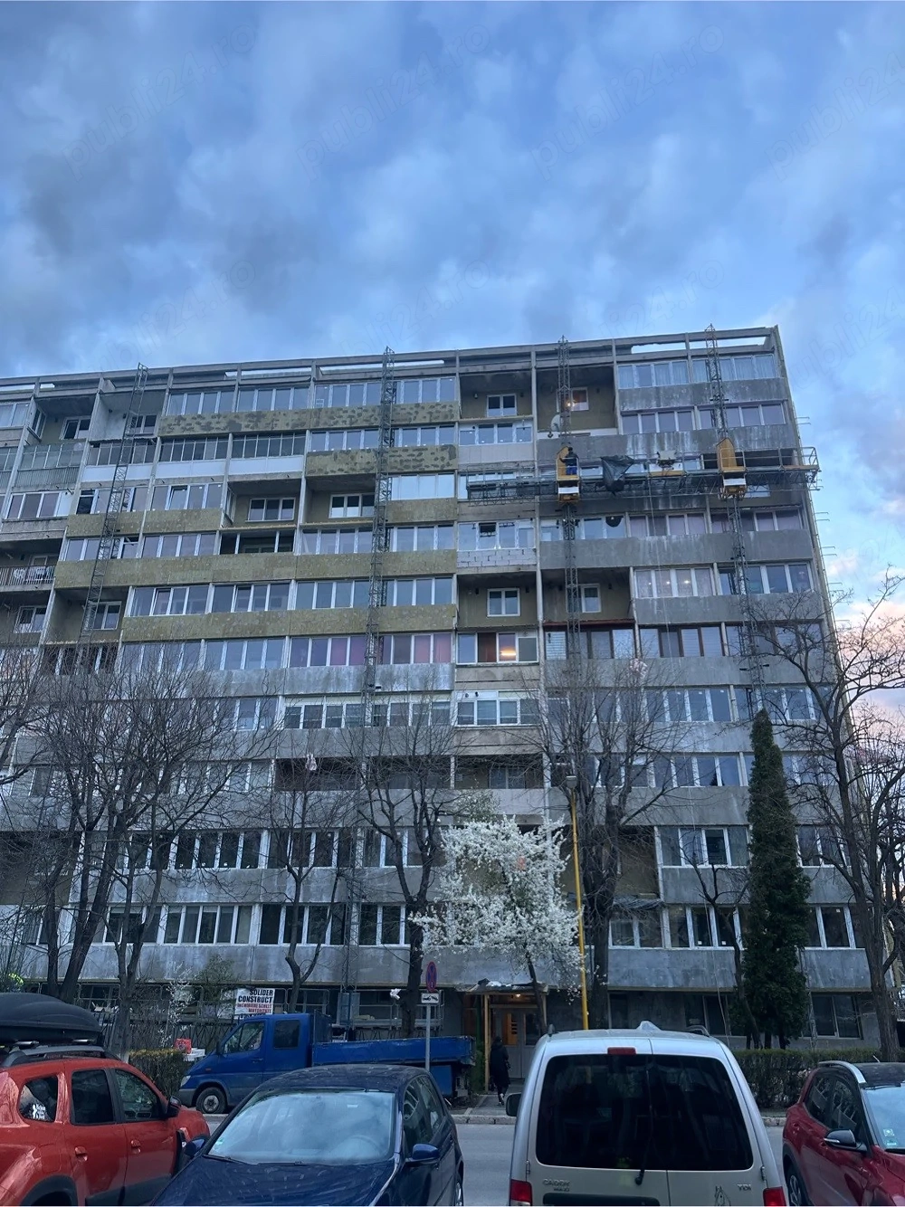 caut muncitori pt termosistem constructi