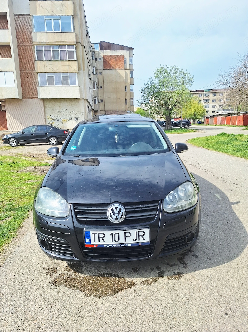 Vând golf 5 2.0tdi