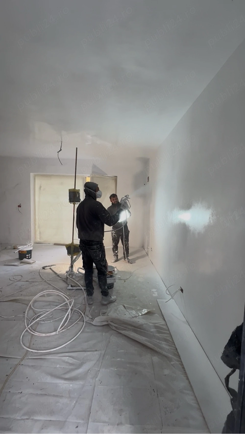 Angajam Muncitori Constructii - gleturi, zugraveli, tencuieli, rigips. 