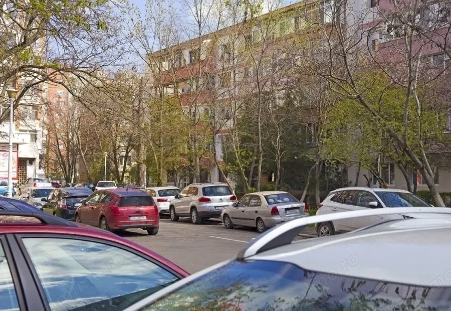 Apartament 2 camere semidecomandat – Parter – Mazepa 1