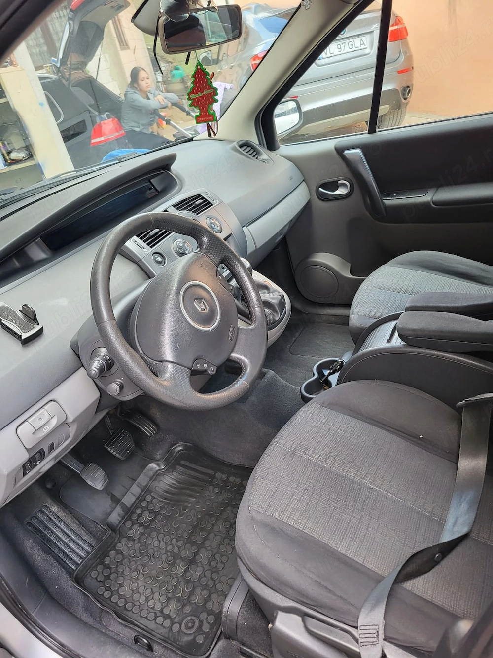 Vând Renault Scenic. An. 2007.