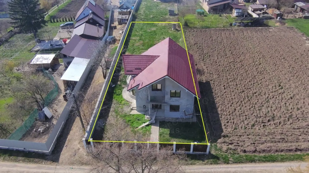 Casa noua din 2023 comuna Girov - localitatea Gura Vaii 