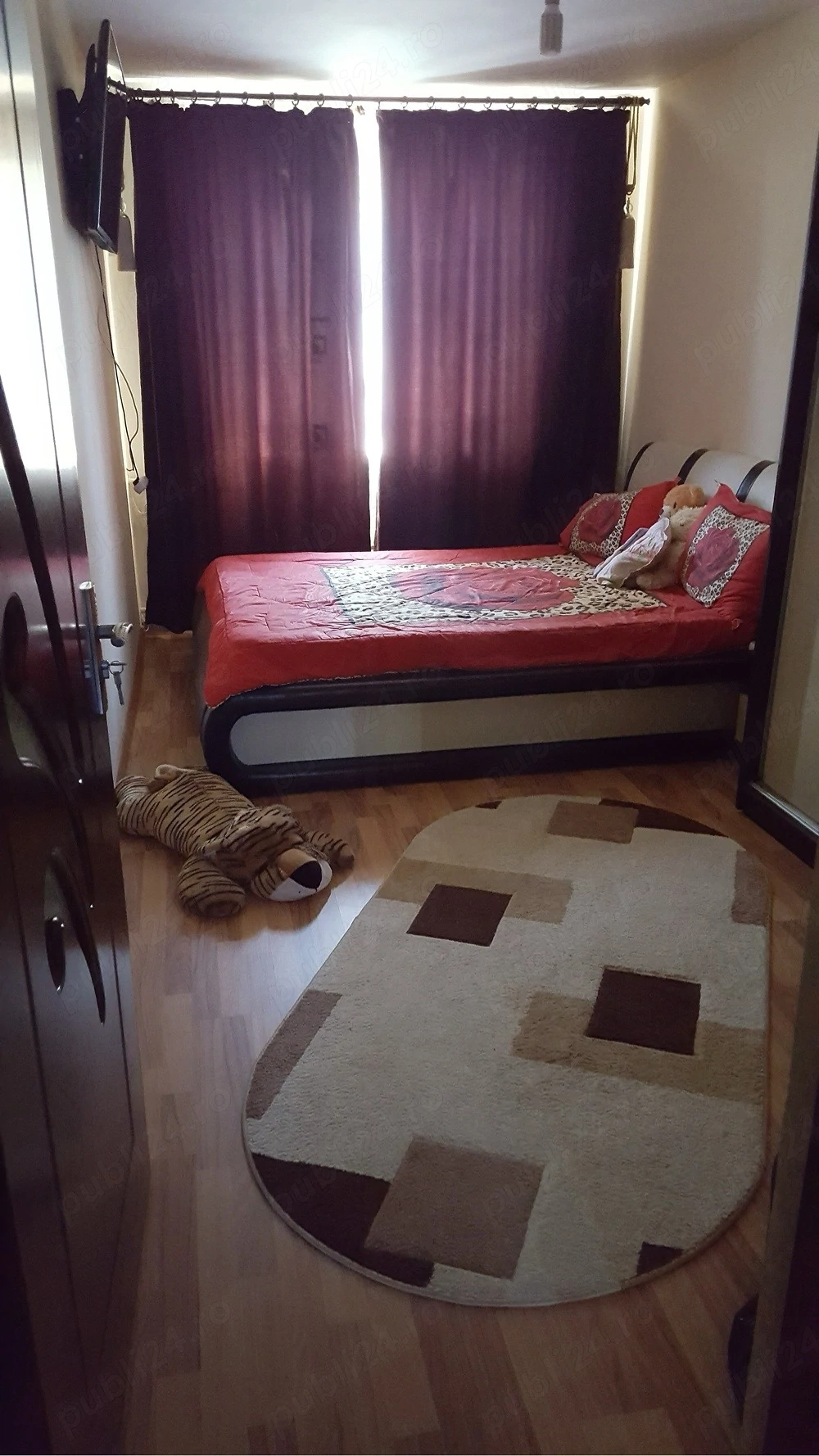 Vand URGENT -GATA DE MUTARE apartament 4 camere conf 2  loc de parcare DGITL inclus