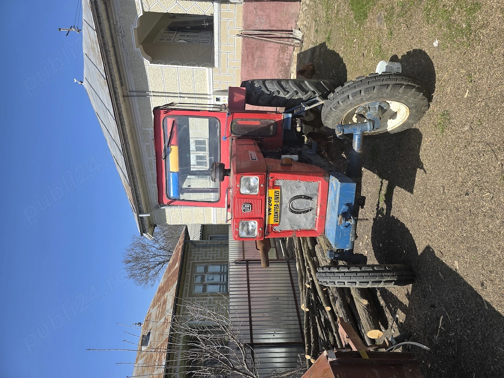 Tractor agricol UTB 650