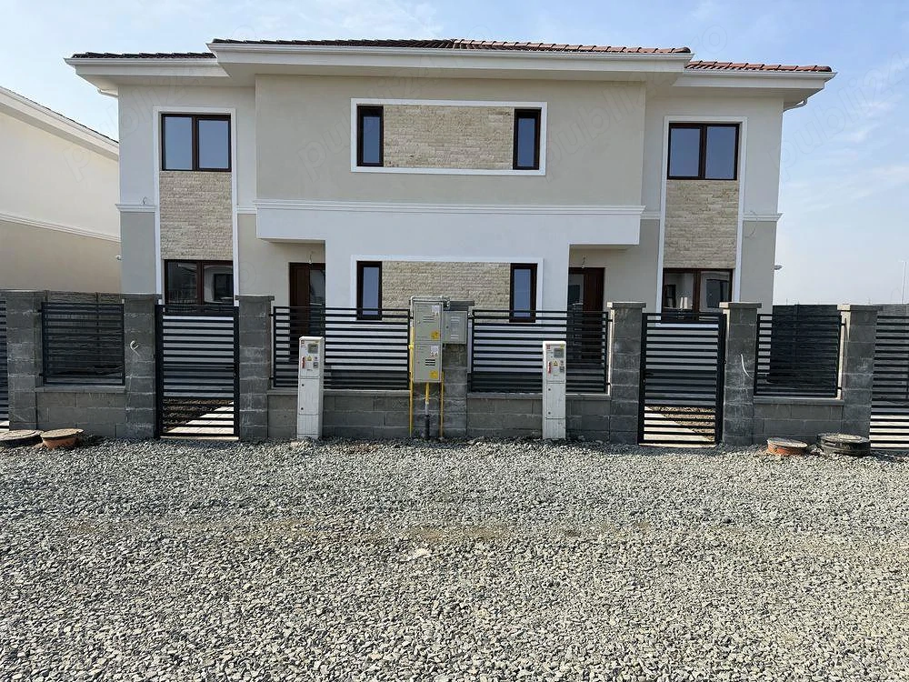 Duplex 5 camere - Mosnita Noua - 110 mp utili - teren 250 mp - se preda la cheie
