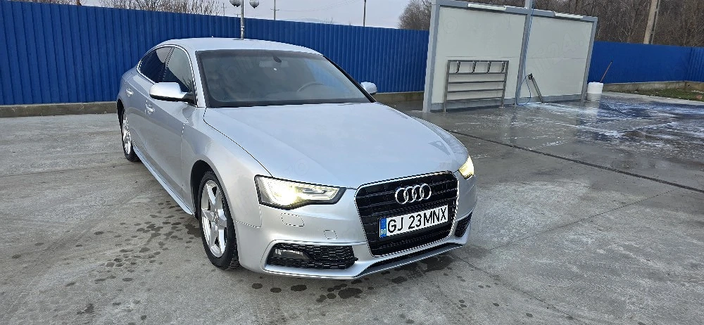 Vând Audi A5 2013