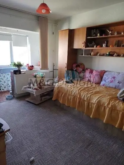 Garsoniera zona Lipovei