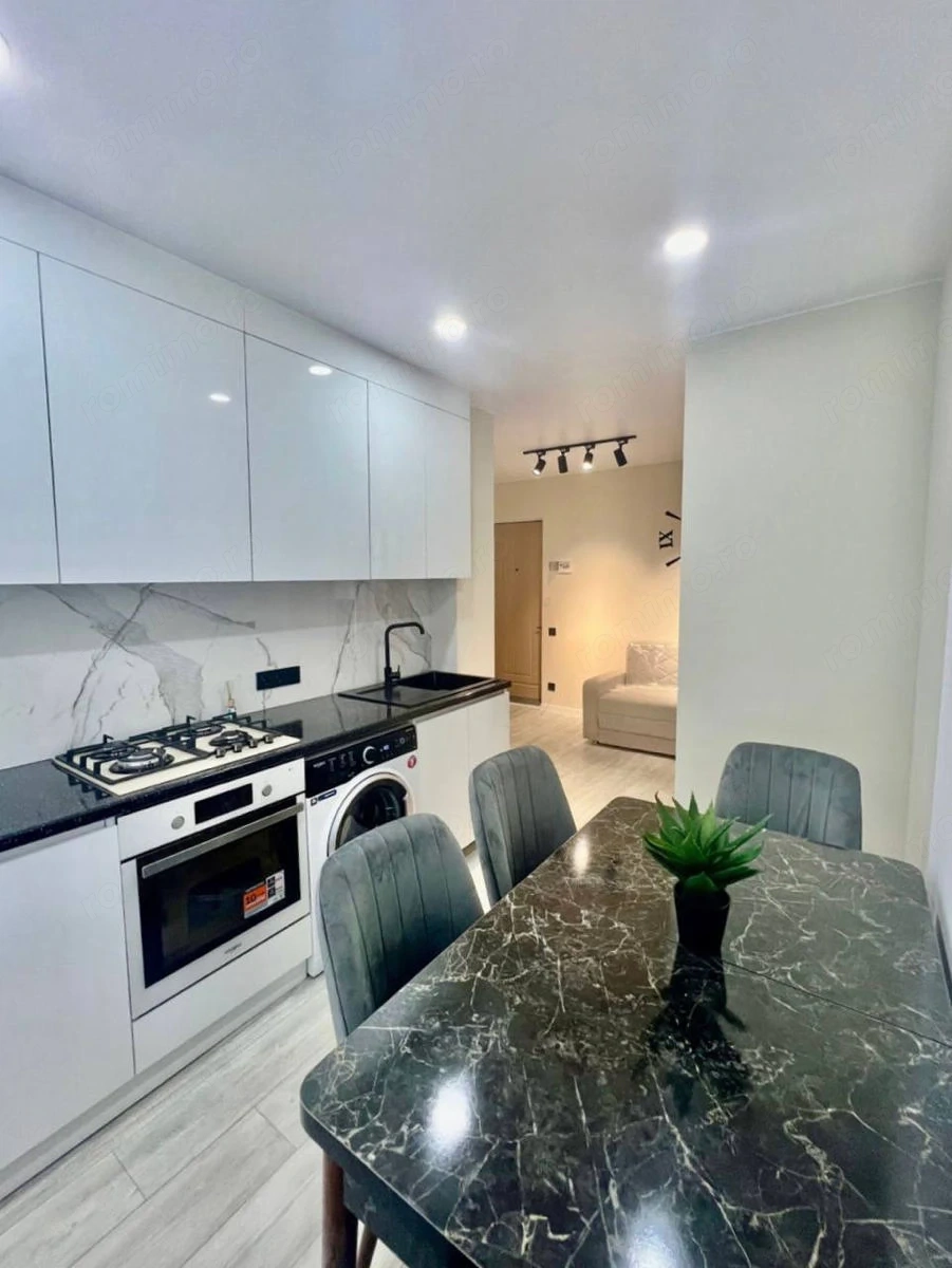 Garsoniera de inchiriat in zona Titan