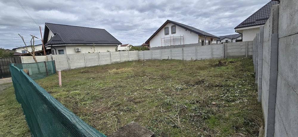 Teren construibil 300 mp   Str. Dunarii   utilitati la poarta