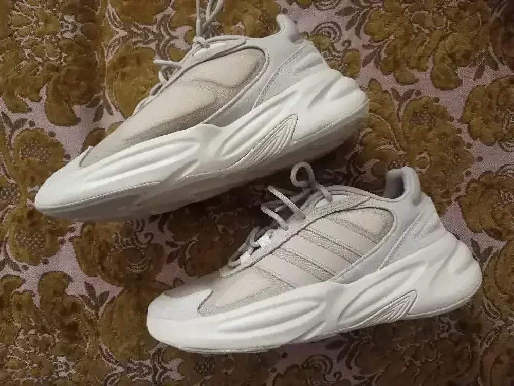 Adidas bej 