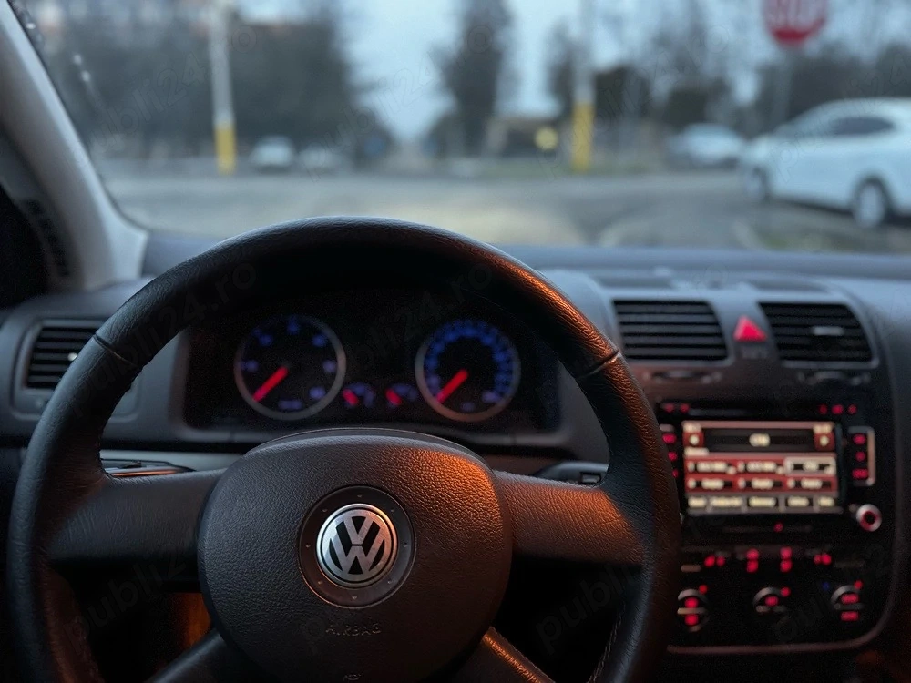 Golf 5 1.9 TDI 105 cai 