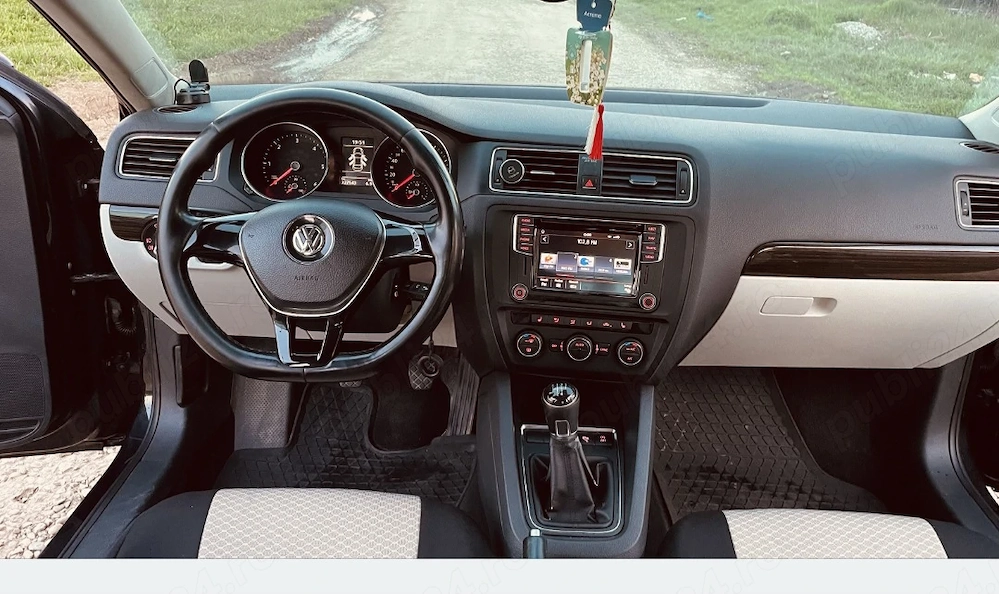 VW Jetta Bluemotion Facelift 2.0 litri diesel, 110 CP, an 2016, euro 6