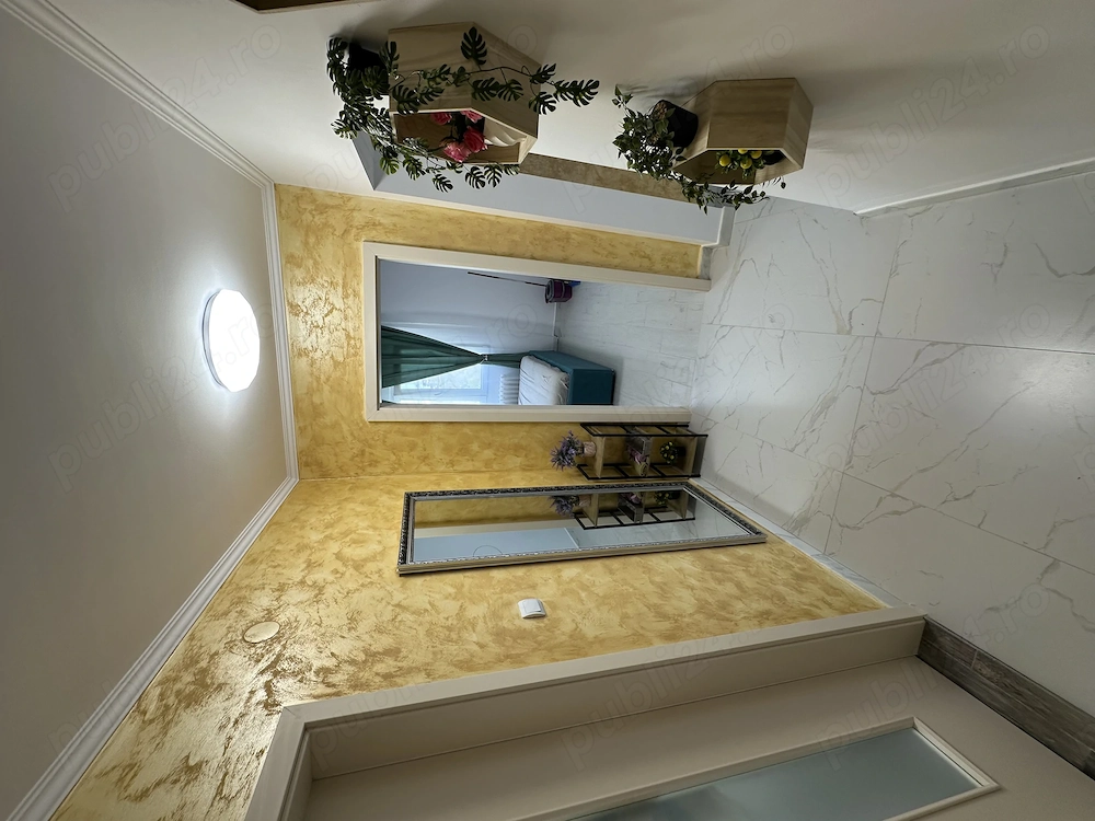 Apartament două camere piață Reșița 