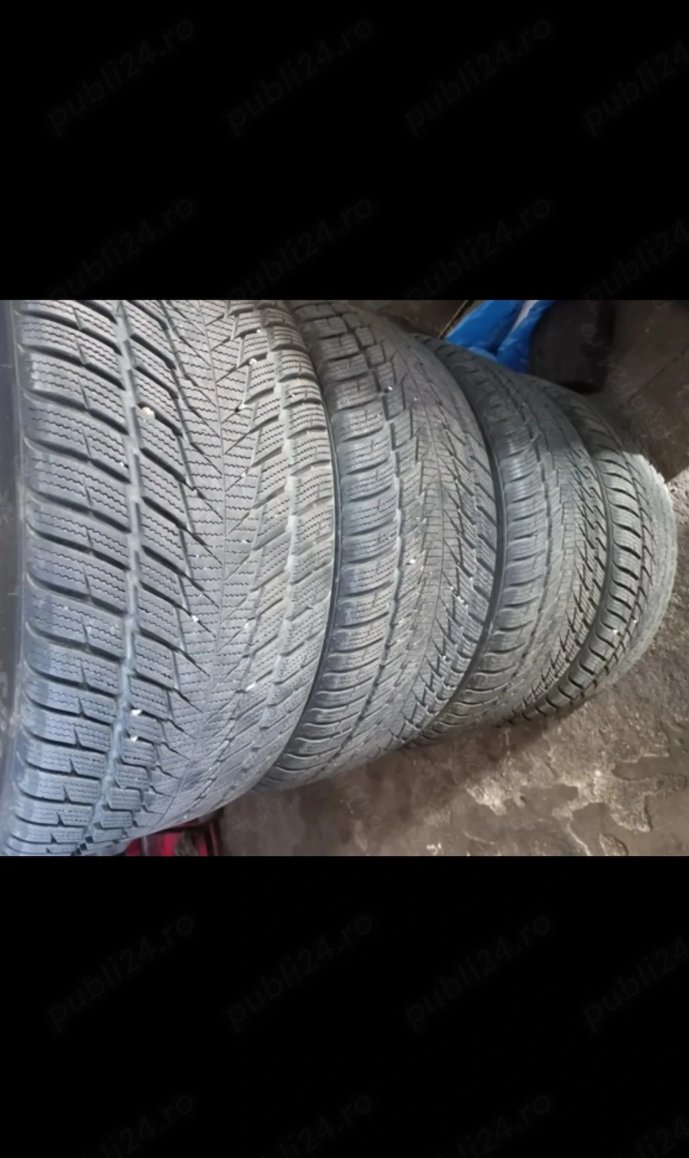 Vând cauciucuri ca noi 245 45 R18 foarte bune 