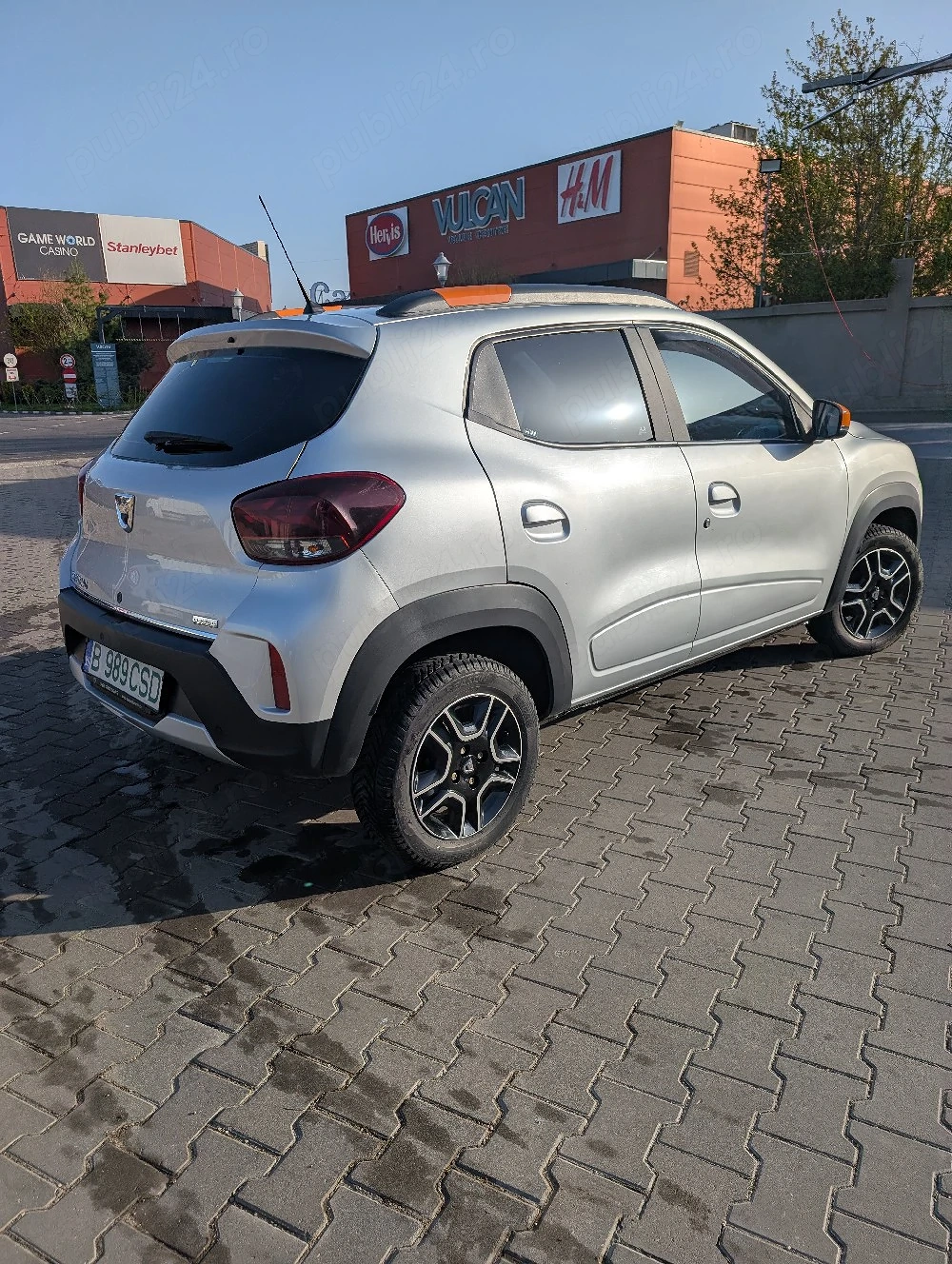 Dacia spring cu accesorii