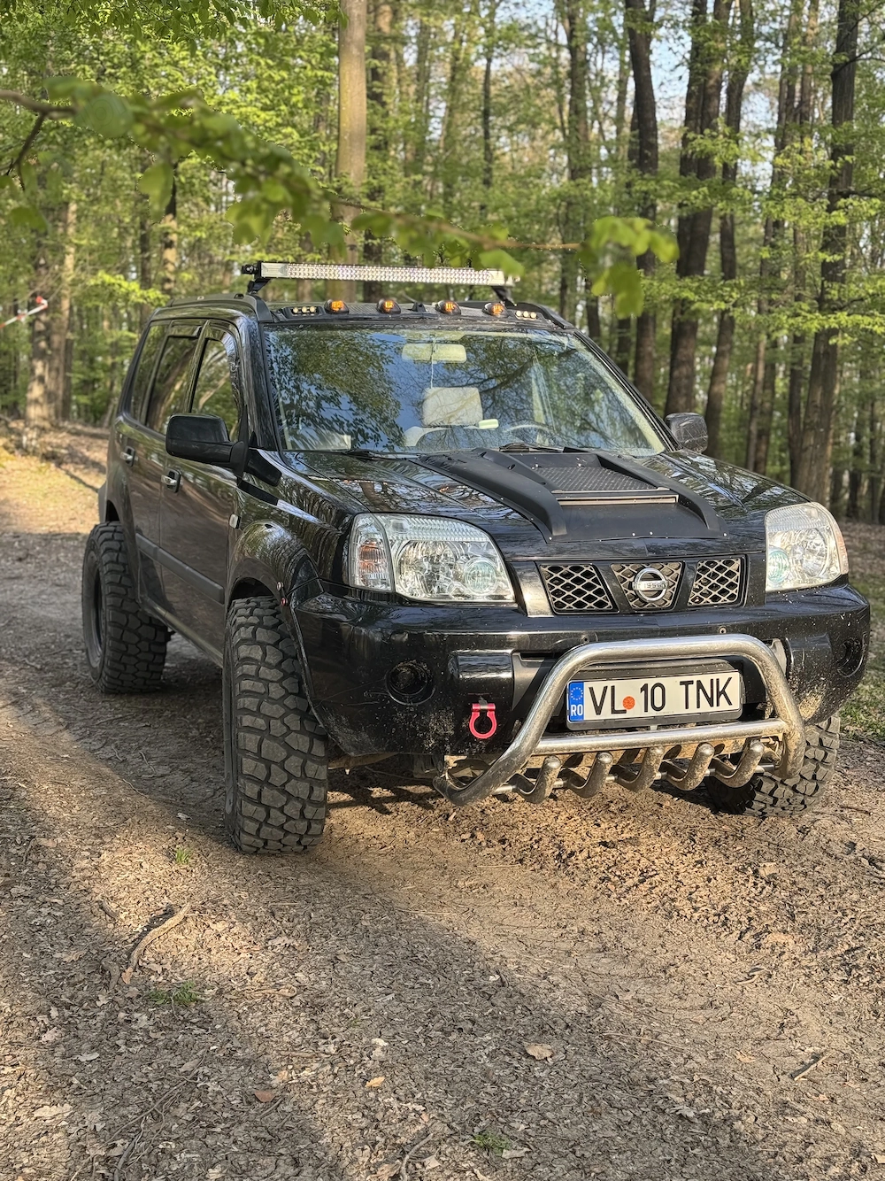 Vând Nissan x-trail 2.2dci