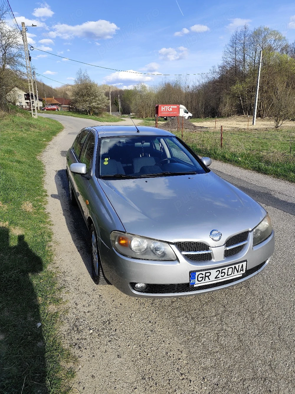 Vand Nissan Almera 110.000 km 1.5 benzină 