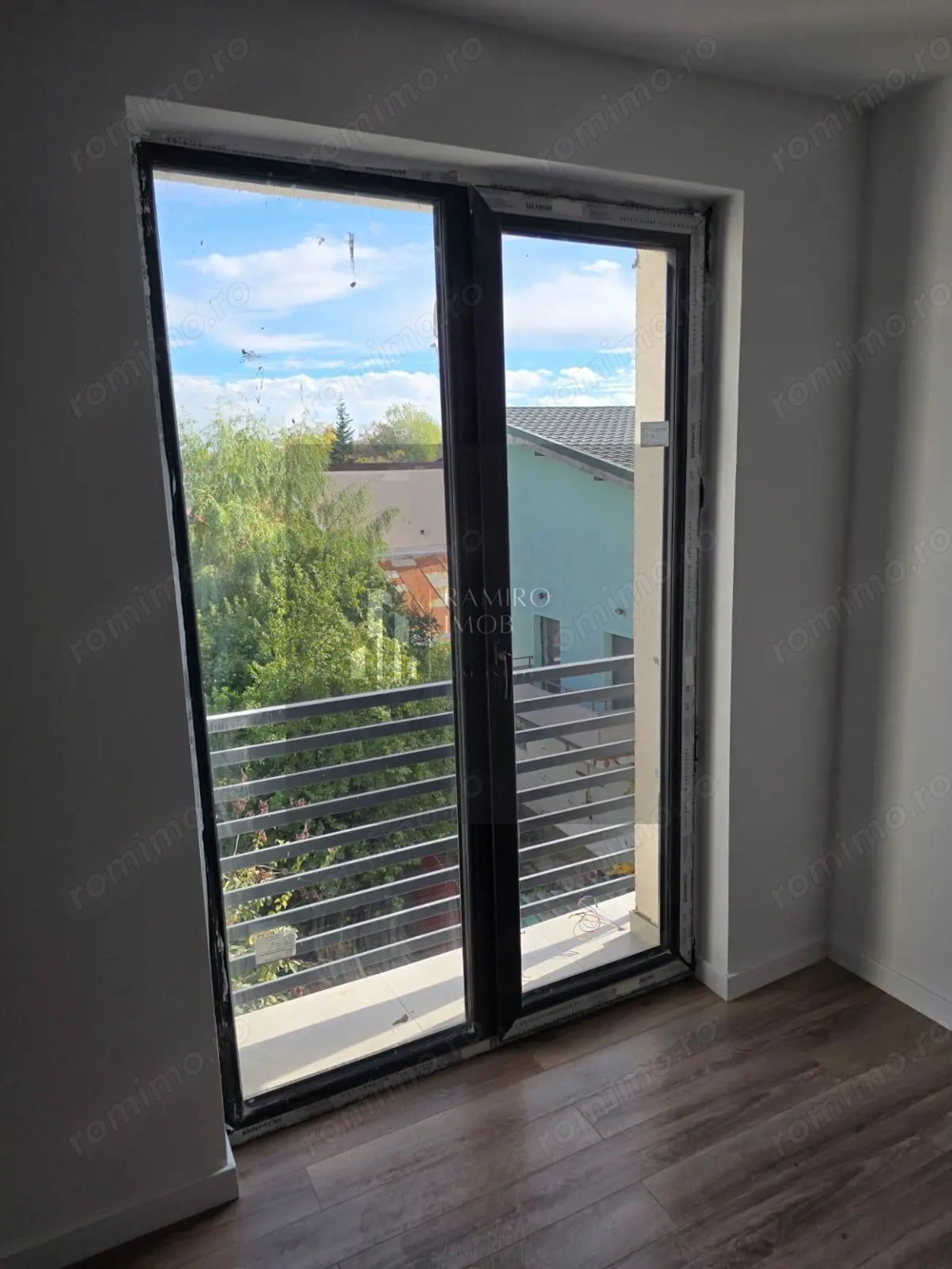 Apartament 3 camere   Drumul Gazarului / Sos Giurgiului / Bloc NOU 00