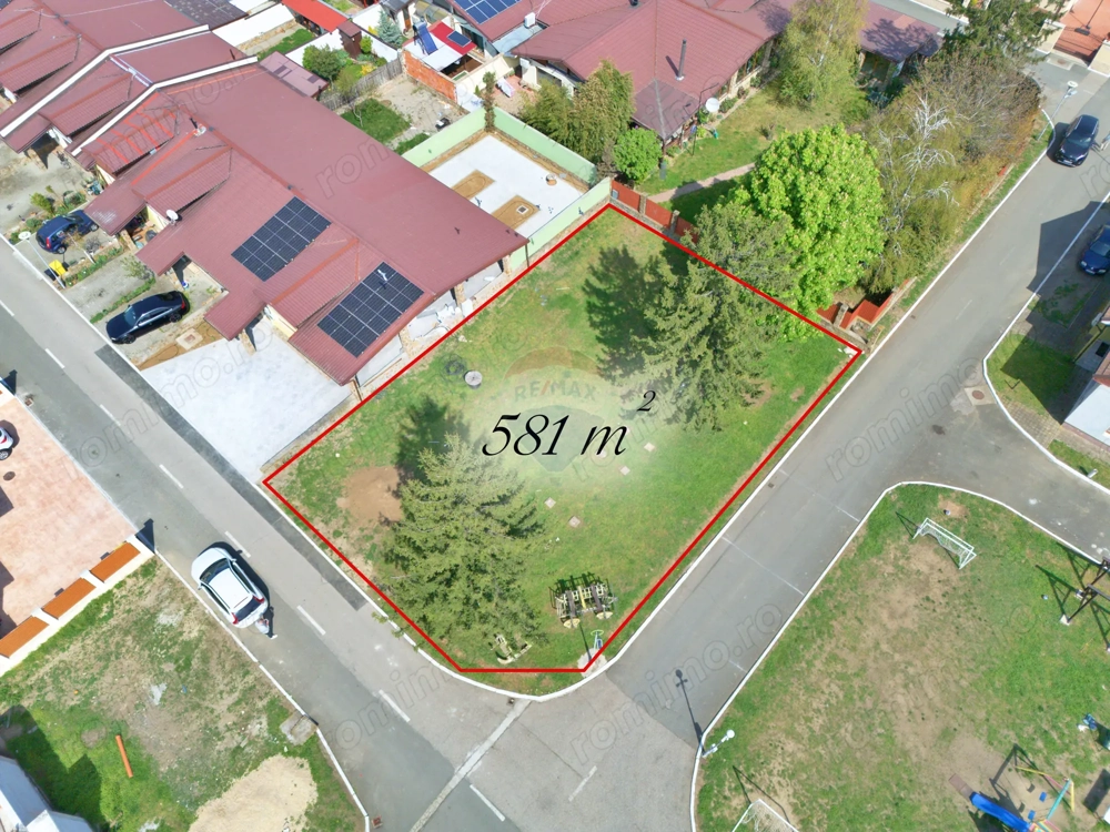Teren intravilan 581 mp în cartierul Verde, Arad