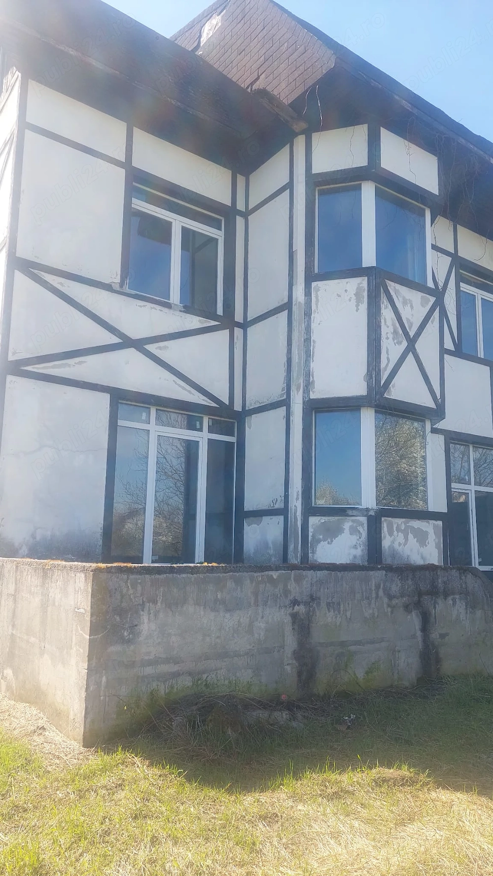 Saftica - Domeniile Safica, str.Morarilor P+M