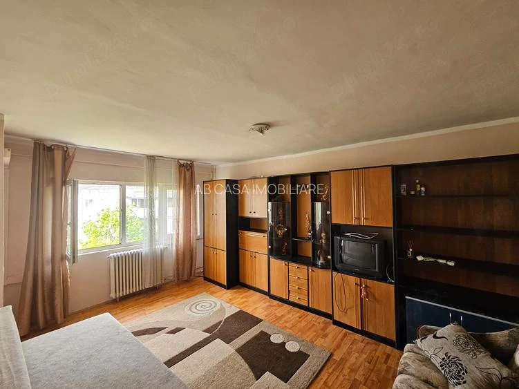 Apartament 1 cameră, 31 mp, etajul 4 din 5, decomandat, termoizolat, zona Soarelui, Județean