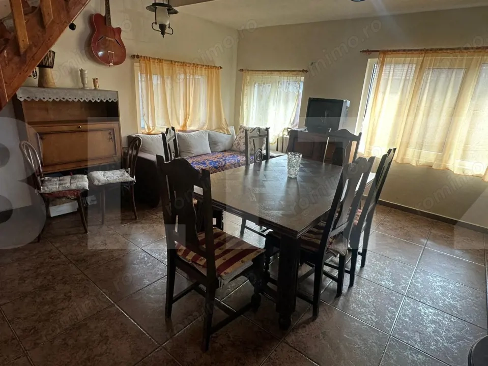 Casă P+M + Garaj, Șofronea – Complet Mobilată, Construcție 2010