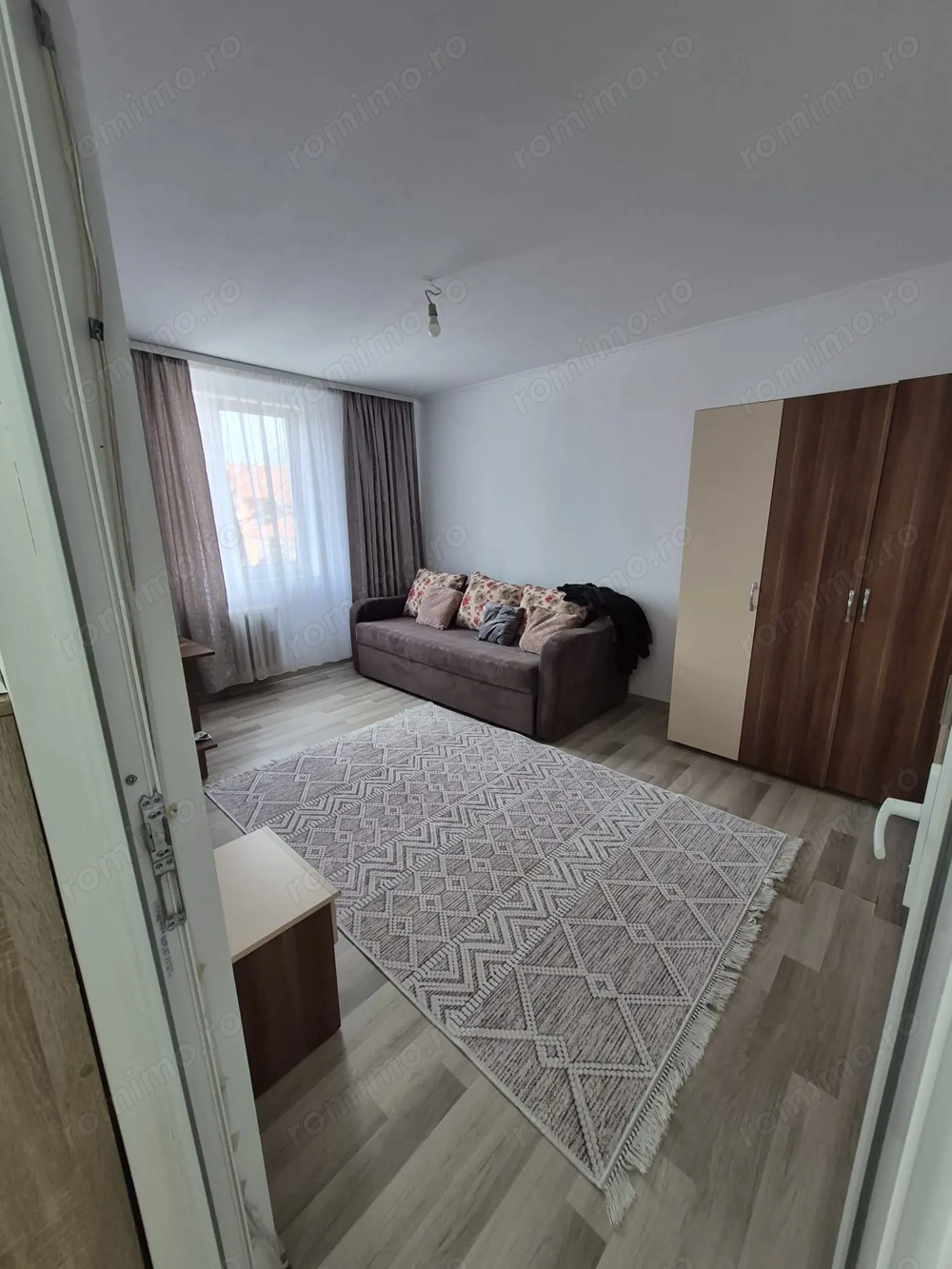 Garsoniera decomandata Palas