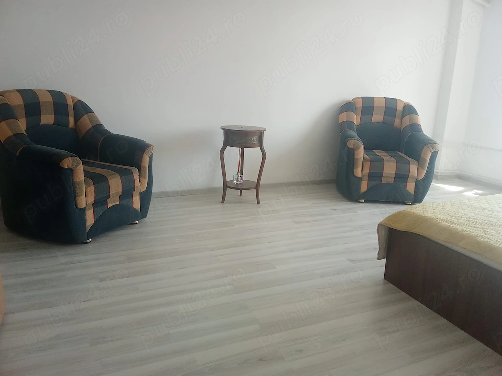 Inchiriez garsoniera Stefan cel Mare 