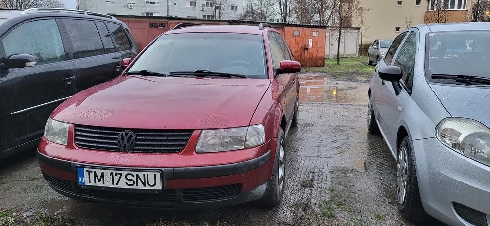 VW Passat B5 Break 1.6 Benzină   Acte la zi   Mașină bună de familie