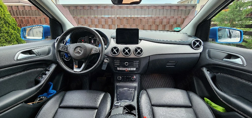 masina electrica  mercedes b 250e