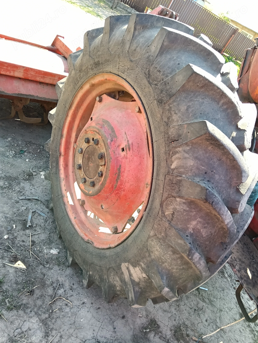 Tractor u445 4 pistoane 