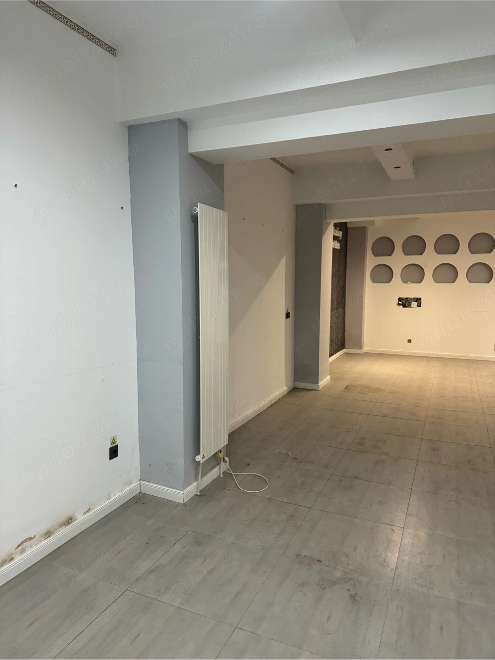 Spatiu demisol 500 euro   pe luna