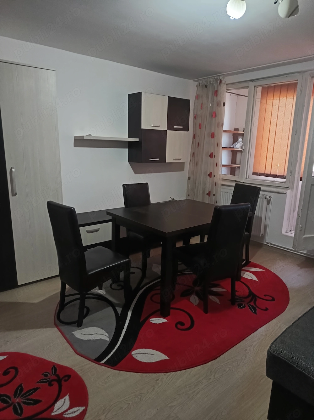 Inchiriez garsoniera 