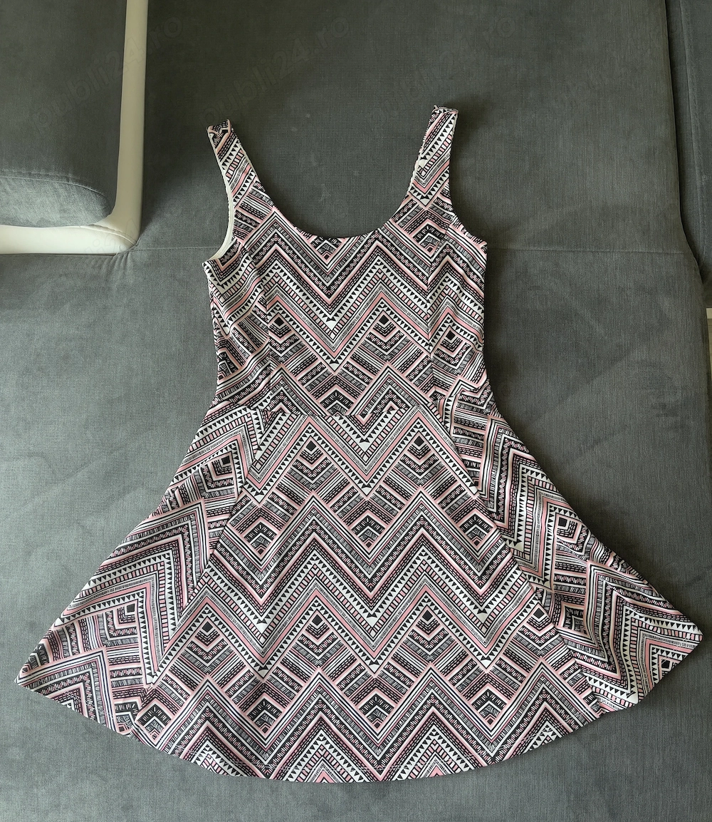 Rochie H&M purtata rar
