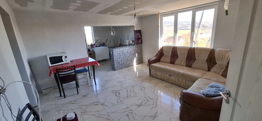 Casa de vanzare jud Ms limita CJ