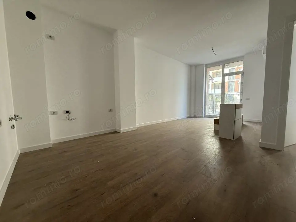 Apartament 2 camere, open-space, parter - Torontalului