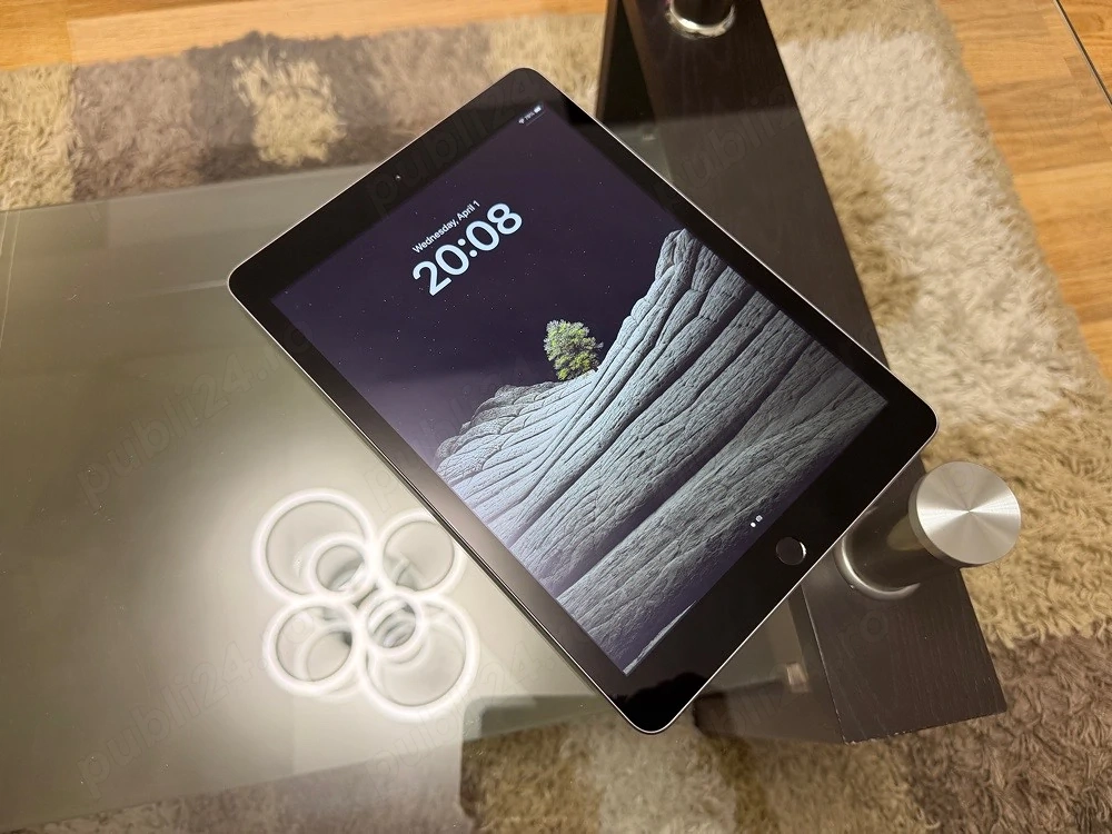 IPAD 5th 32gb wi-fi only 