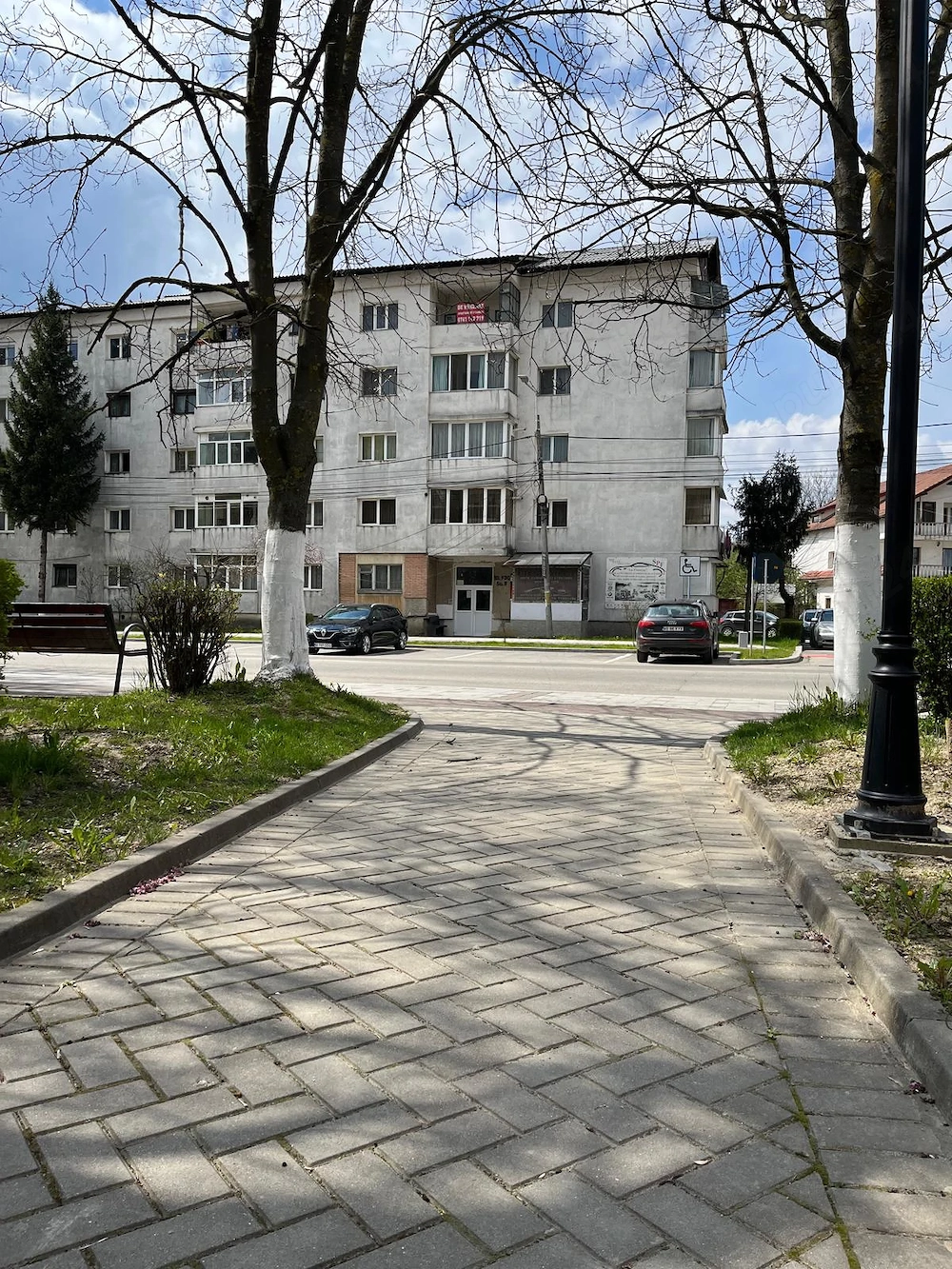 Apartament   3 Camere   75mp   Zona Centrala   Vedere la Parcul lui Manole   Curtea de Arges !