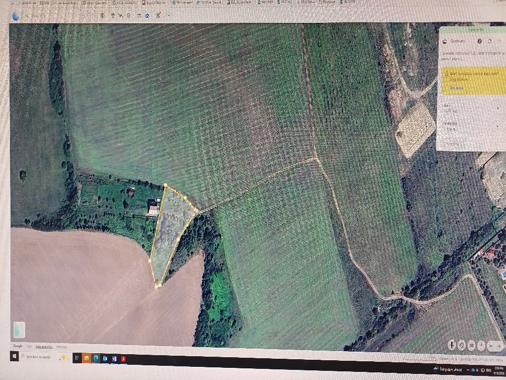 Vând teren extravilan 