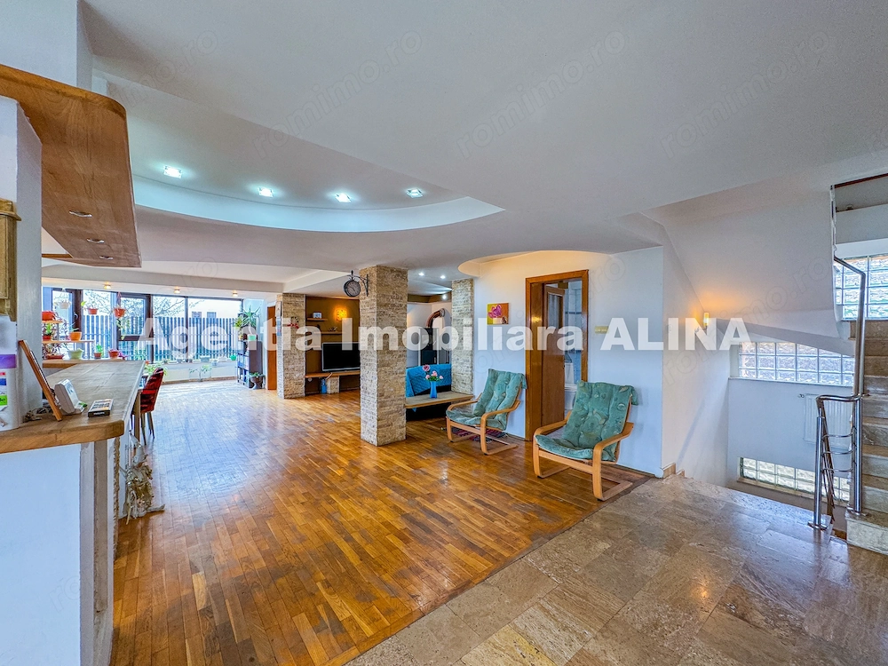 Casa D+P+Mansarda inalta si teren 900 mp in Mun. Deva, zona Zavoi, Jud. Hunedoara. 