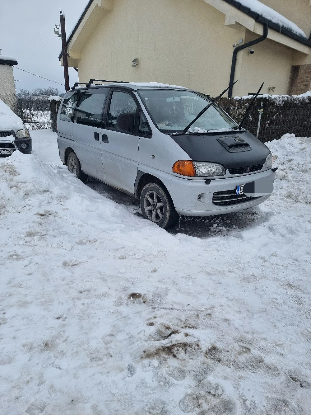 Van overland 2WD Mitsubishi L400 Spacegear Delica 2.0l 223miikm reali